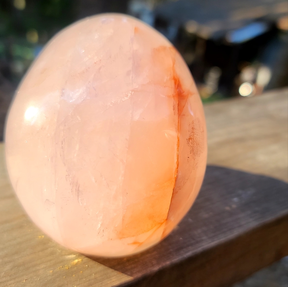 Pink Quartz with red inclusions handcarved skull ๐ - Picture 10 of 12